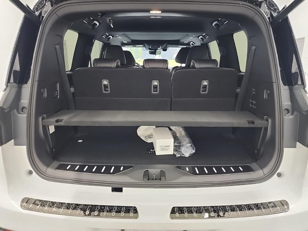 new 2026 INFINITI QX80 car, priced at $114,312