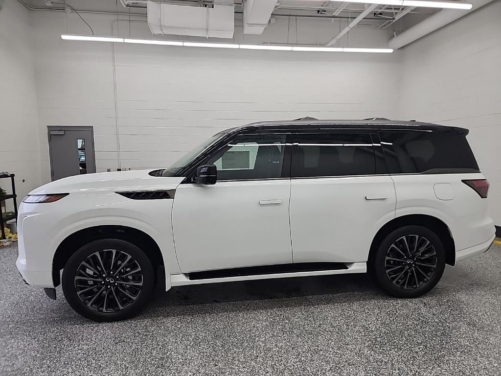 new 2026 INFINITI QX80 car, priced at $114,312