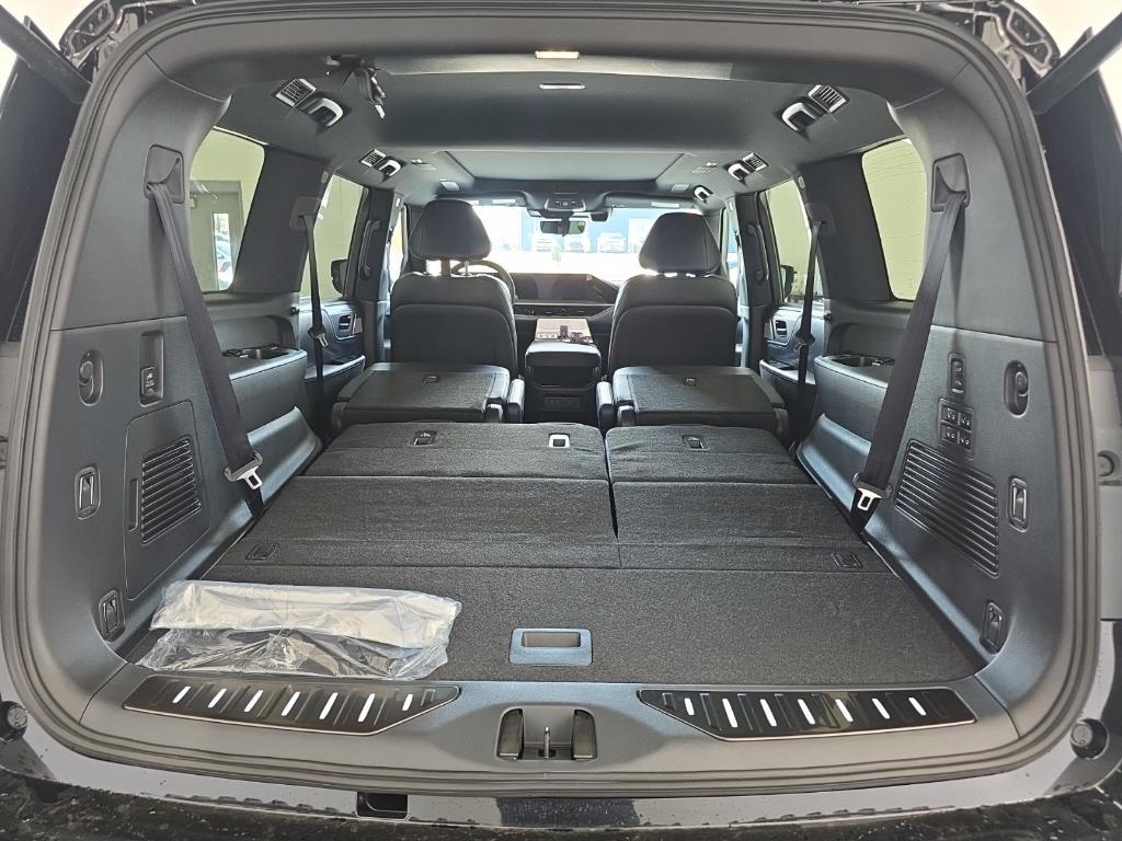 new 2026 INFINITI QX80 car, priced at $93,101