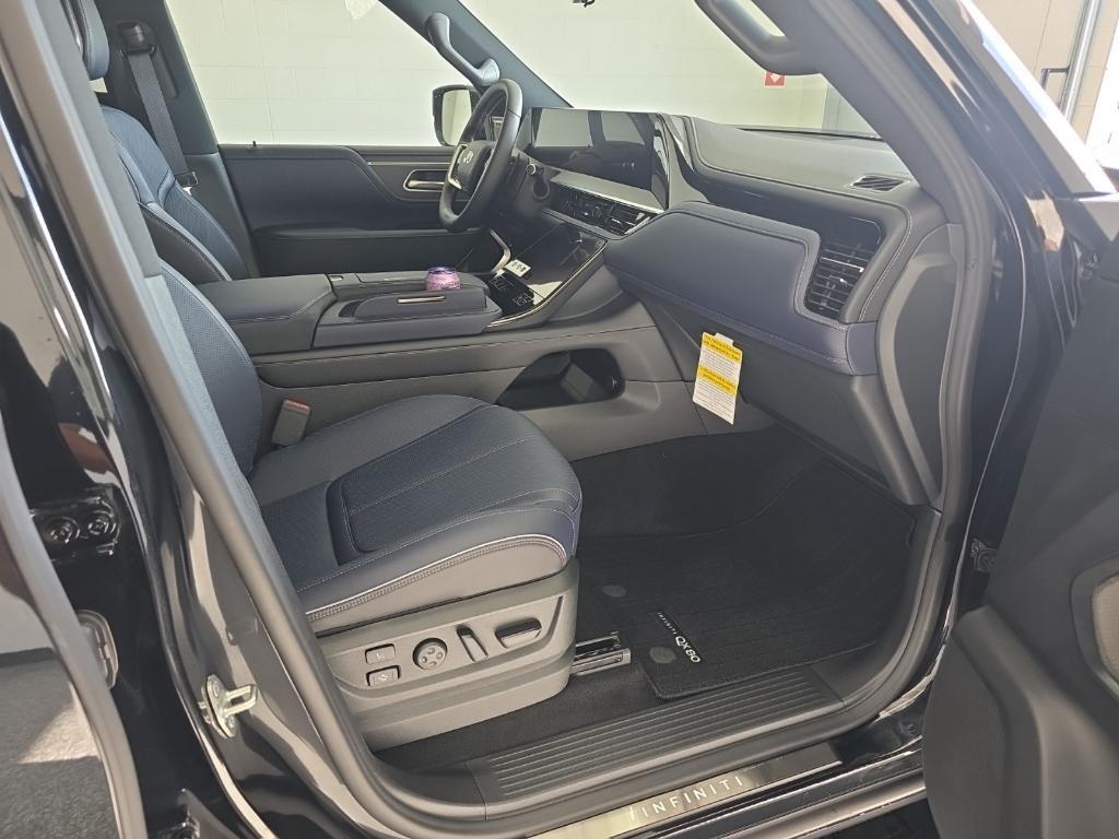 new 2026 INFINITI QX80 car, priced at $93,101