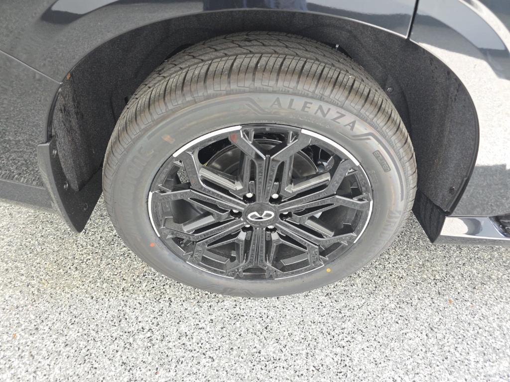 new 2026 INFINITI QX80 car, priced at $93,101