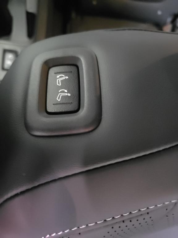 new 2026 INFINITI QX80 car, priced at $103,955