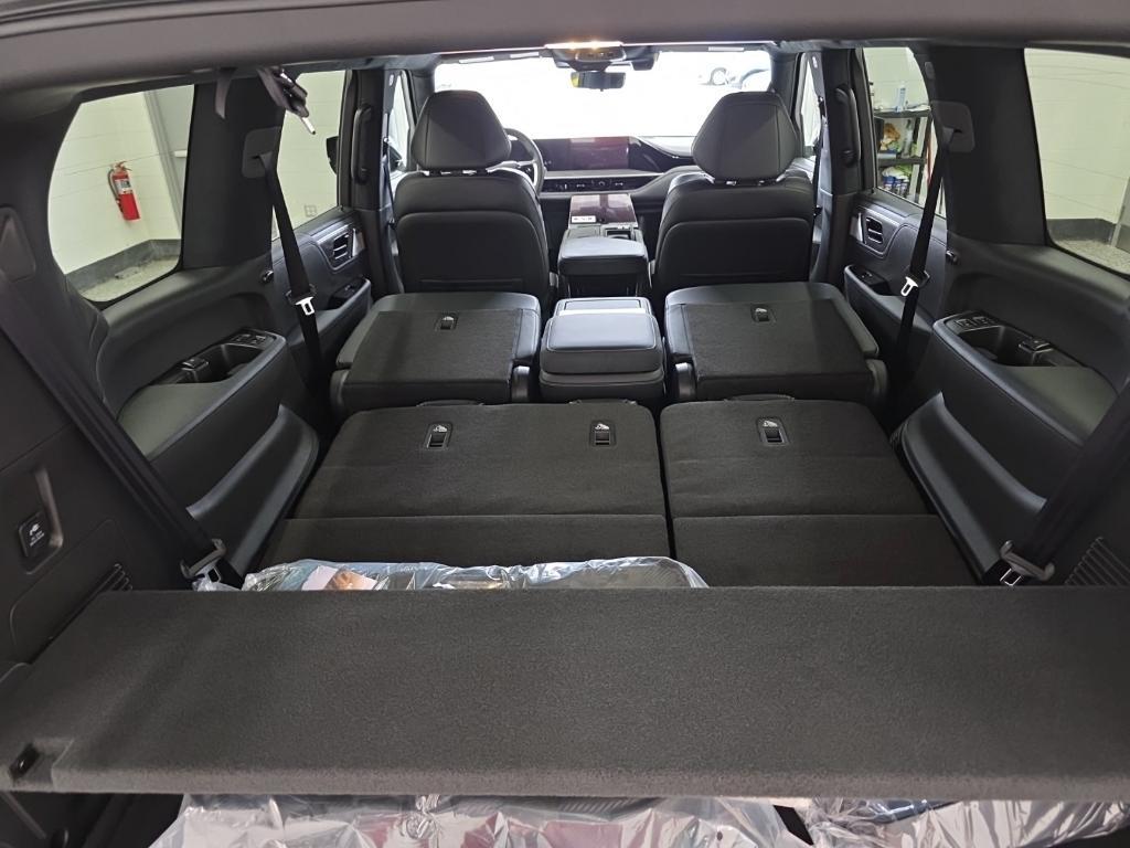 new 2026 INFINITI QX80 car, priced at $103,955