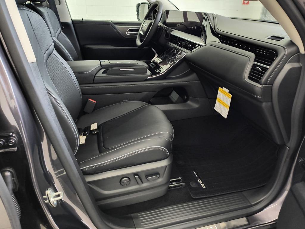 new 2025 INFINITI QX80 car, priced at $88,895
