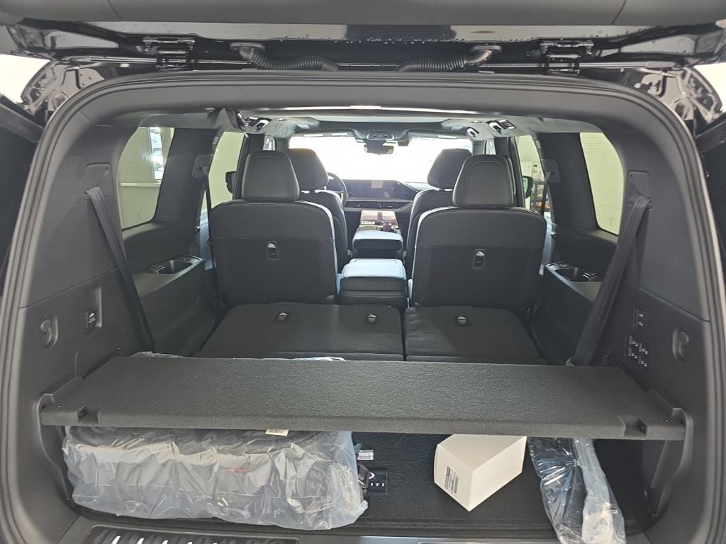 new 2026 INFINITI QX80 car, priced at $104,870