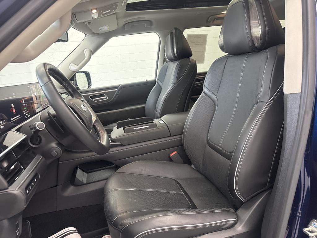 used 2025 INFINITI QX80 car, priced at $73,994