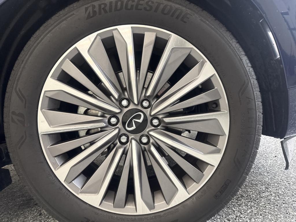 used 2025 INFINITI QX80 car, priced at $73,994