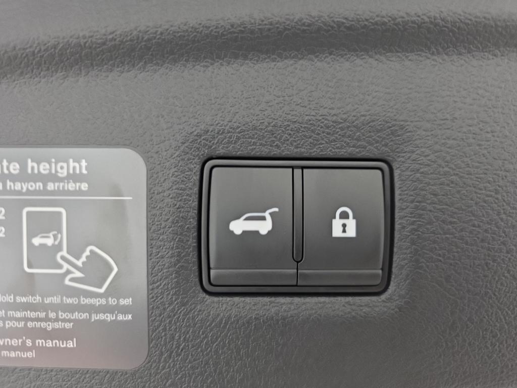 new 2025 INFINITI QX50 car, priced at $36,870