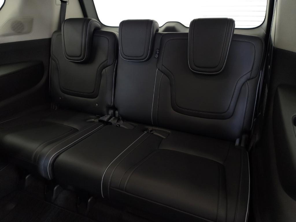 new 2025 INFINITI QX80 car, priced at $89,100
