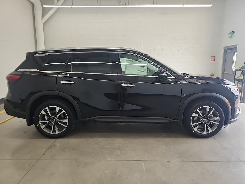 new 2025 INFINITI QX60 car, priced at $56,382