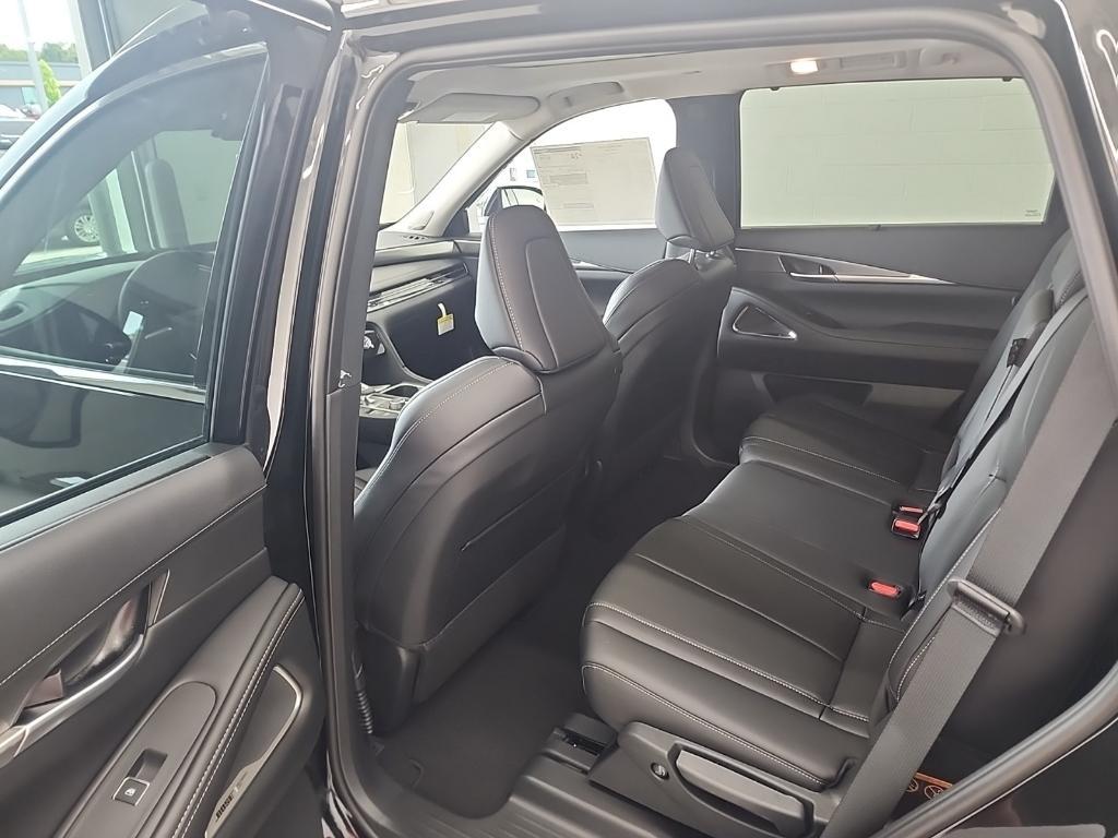 new 2025 INFINITI QX60 car, priced at $56,370