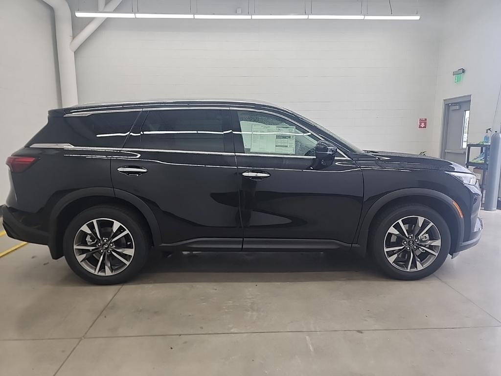 new 2025 INFINITI QX60 car, priced at $56,174