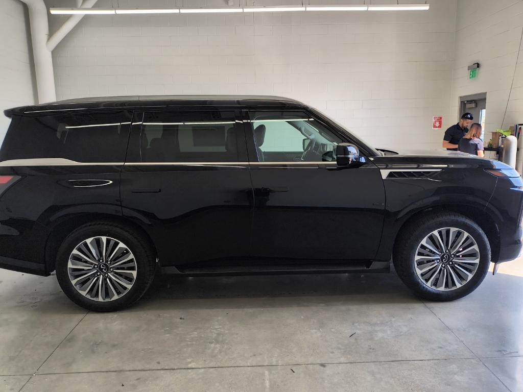 new 2025 INFINITI QX80 car, priced at $85,100