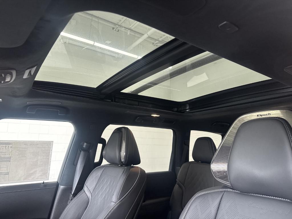new 2026 INFINITI QX80 car, priced at $114,312