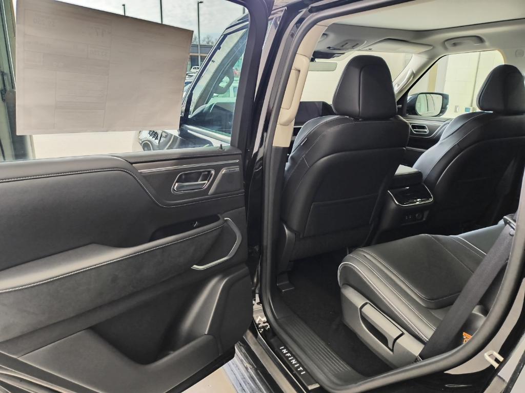 new 2025 INFINITI QX80 car, priced at $88,200