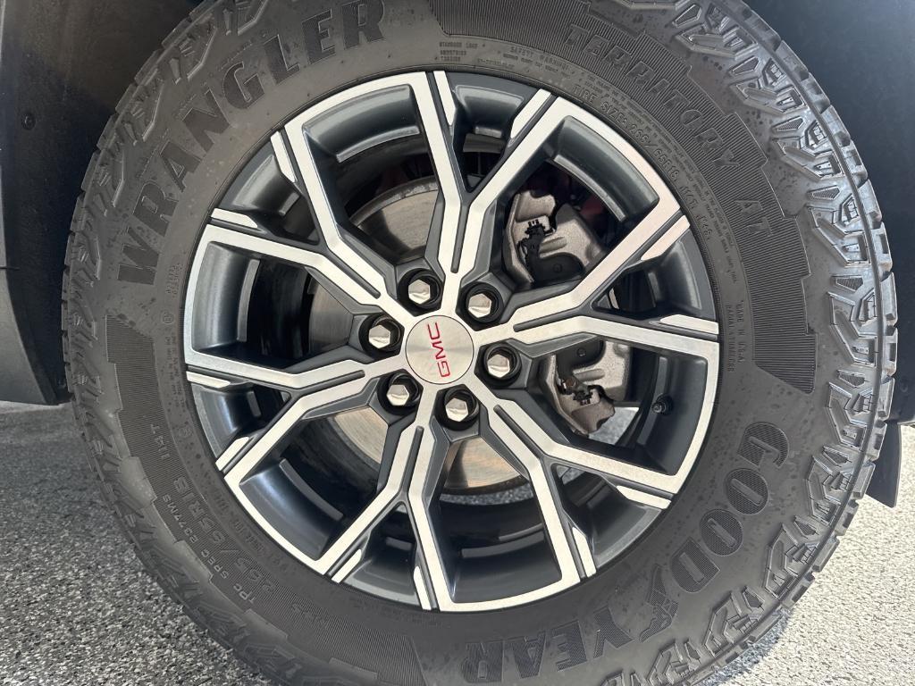 used 2024 GMC Acadia car, priced at $45,100