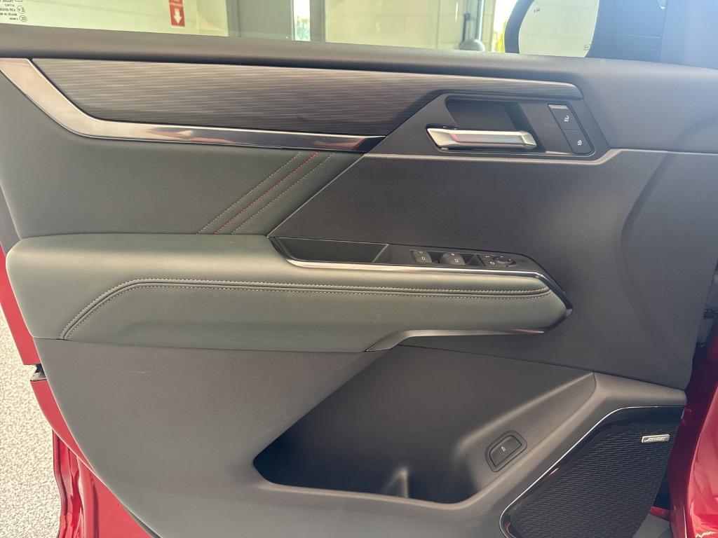 used 2024 GMC Acadia car, priced at $45,100