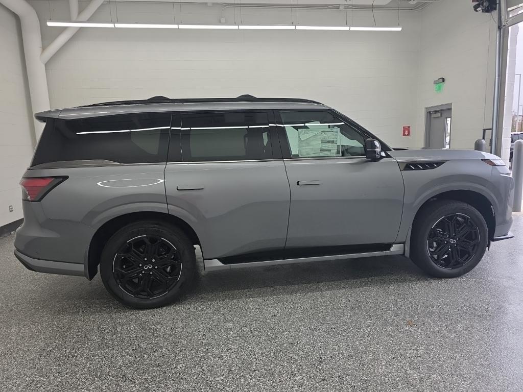 new 2026 INFINITI QX80 car, priced at $95,101