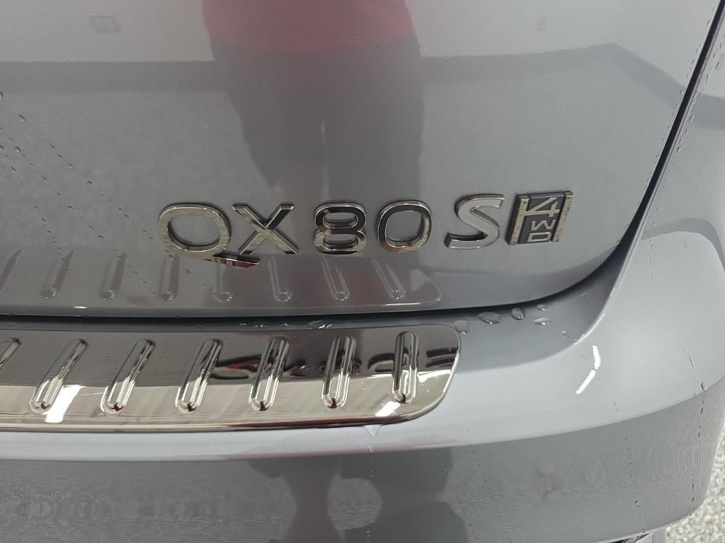 new 2026 INFINITI QX80 car, priced at $95,101