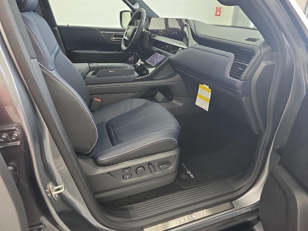 new 2026 INFINITI QX80 car, priced at $95,101