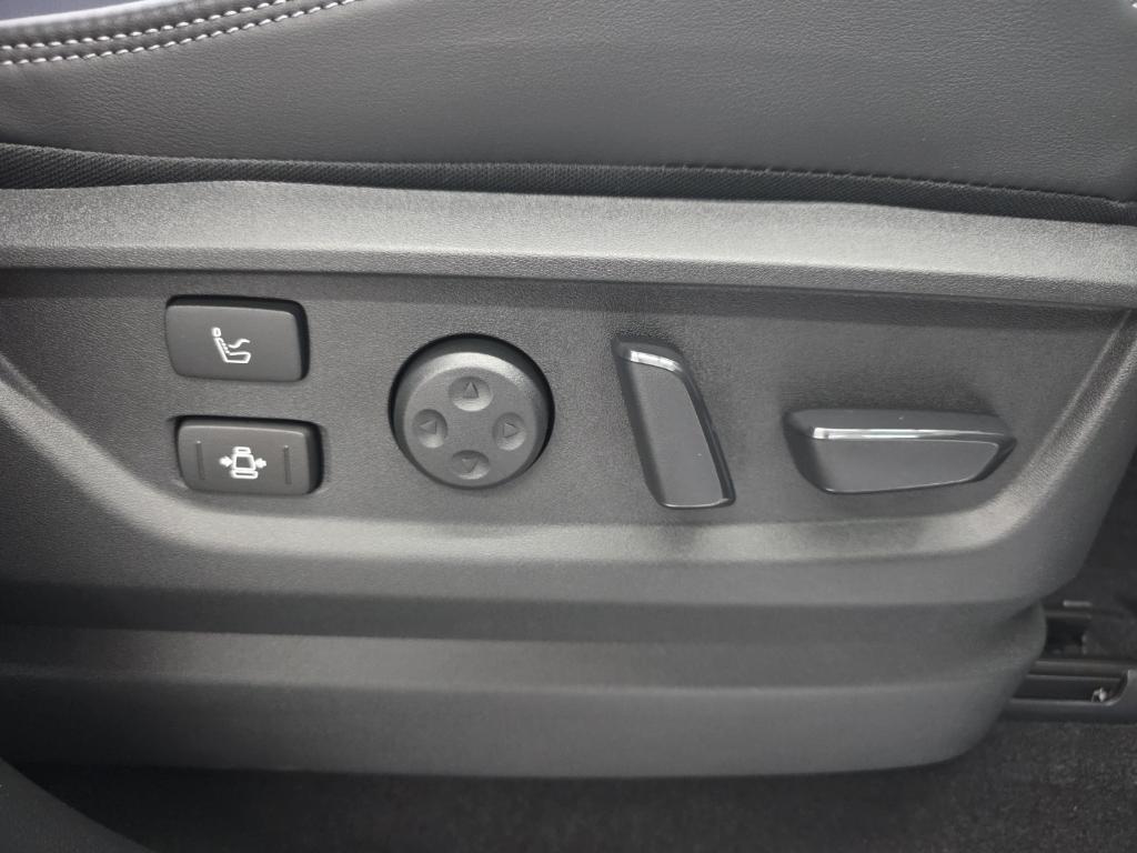 new 2026 INFINITI QX80 car, priced at $95,101