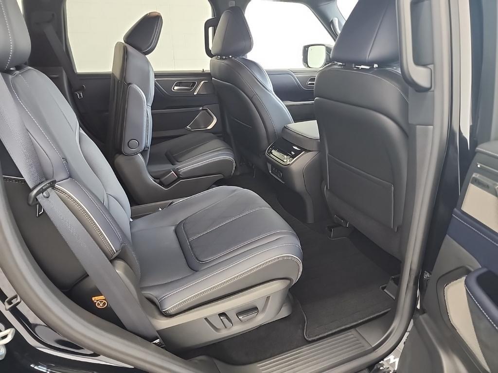 new 2026 INFINITI QX80 car, priced at $93,101