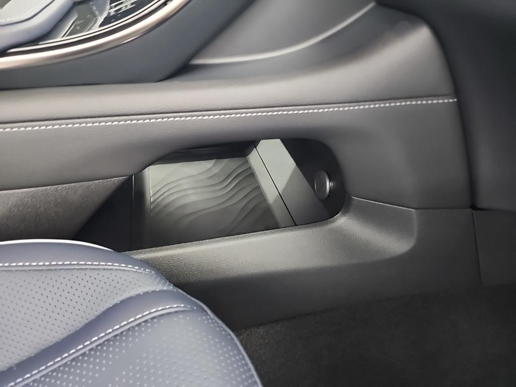 new 2026 INFINITI QX80 car, priced at $93,101