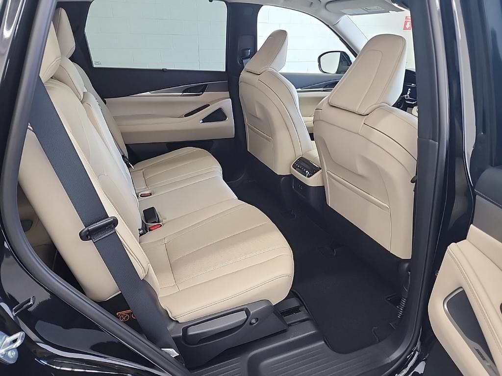 new 2025 INFINITI QX60 car, priced at $56,174
