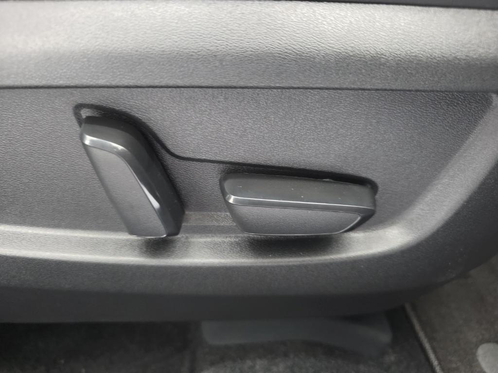 new 2025 INFINITI QX50 car, priced at $33,085