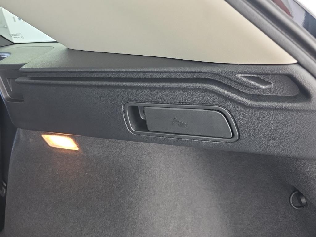 new 2025 INFINITI QX50 car, priced at $33,085