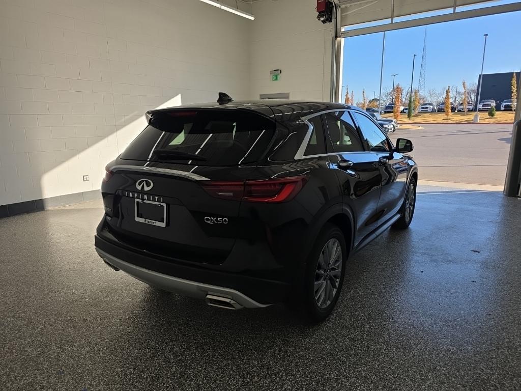 new 2025 INFINITI QX50 car, priced at $33,085