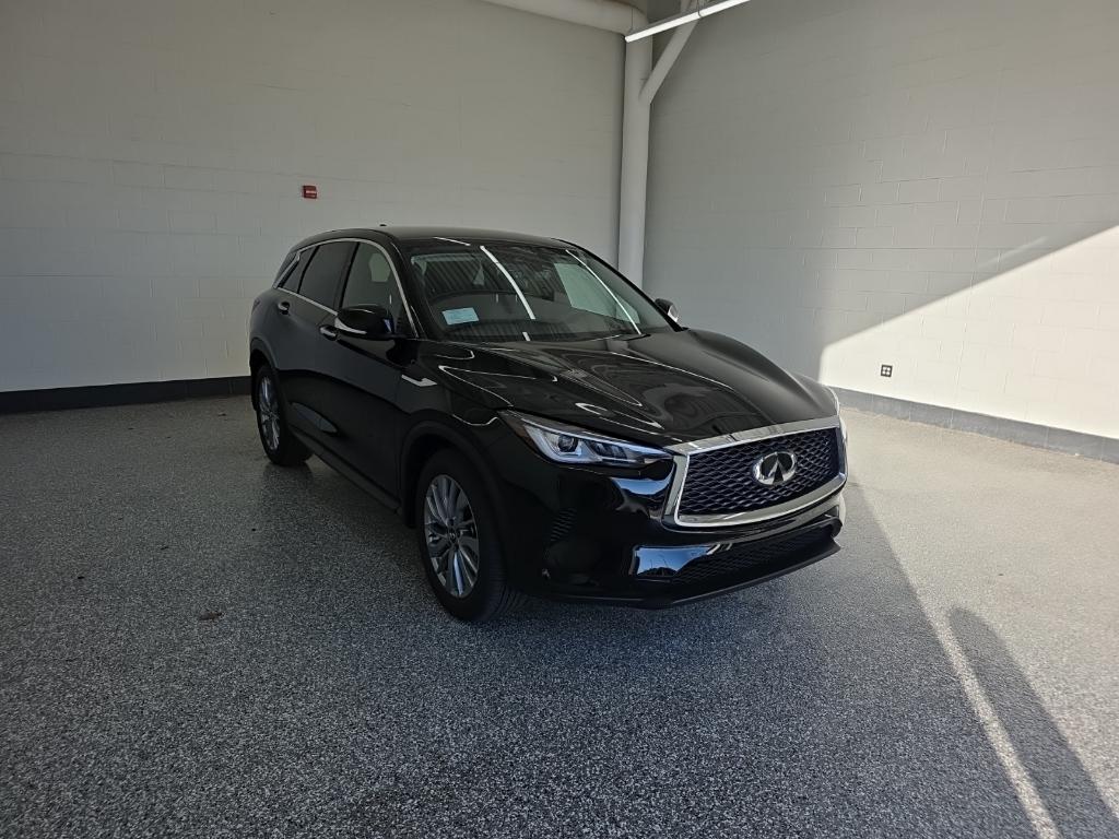 new 2025 INFINITI QX50 car, priced at $33,085