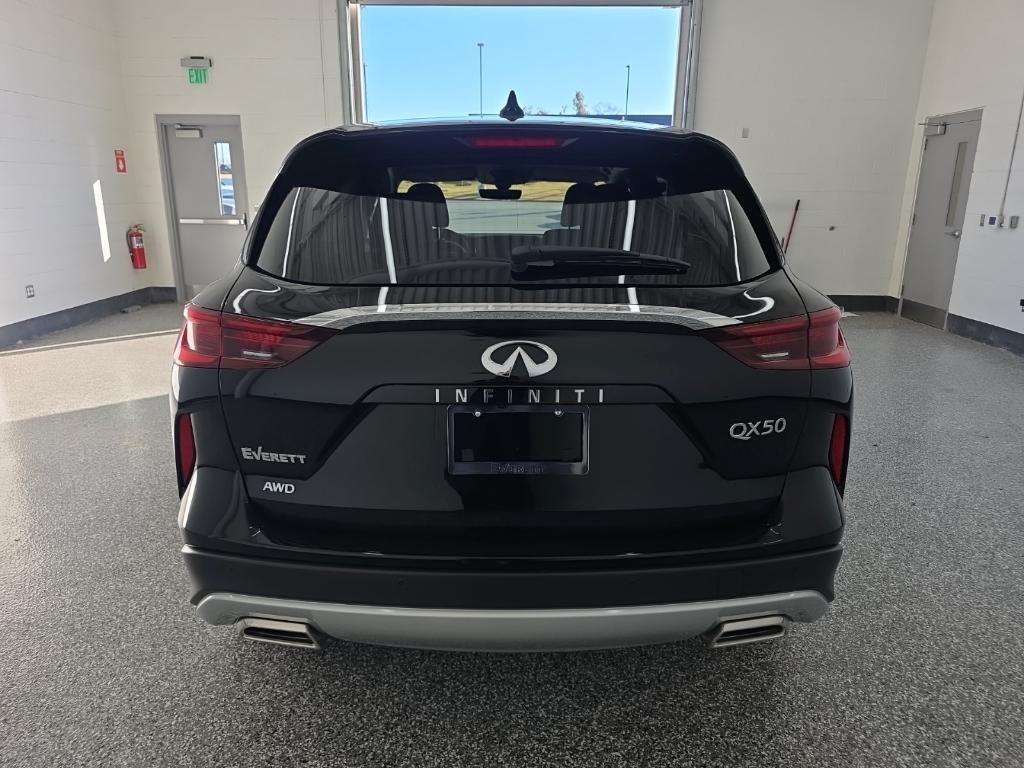 new 2025 INFINITI QX50 car, priced at $33,085