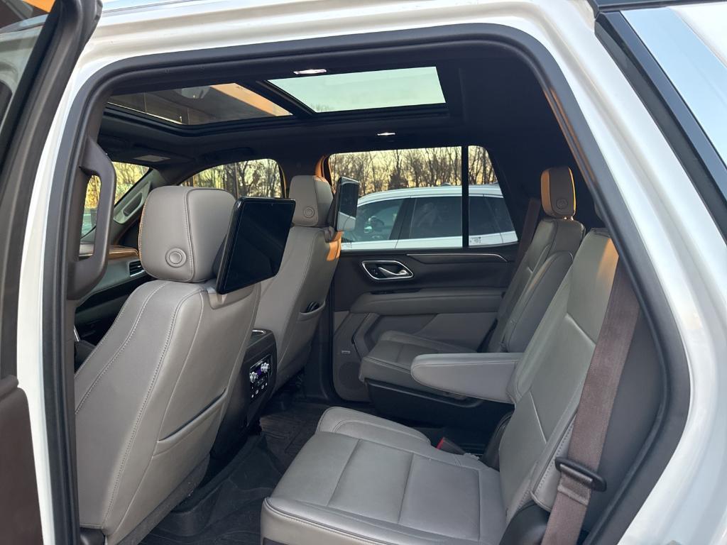 used 2021 GMC Yukon car, priced at $42,416