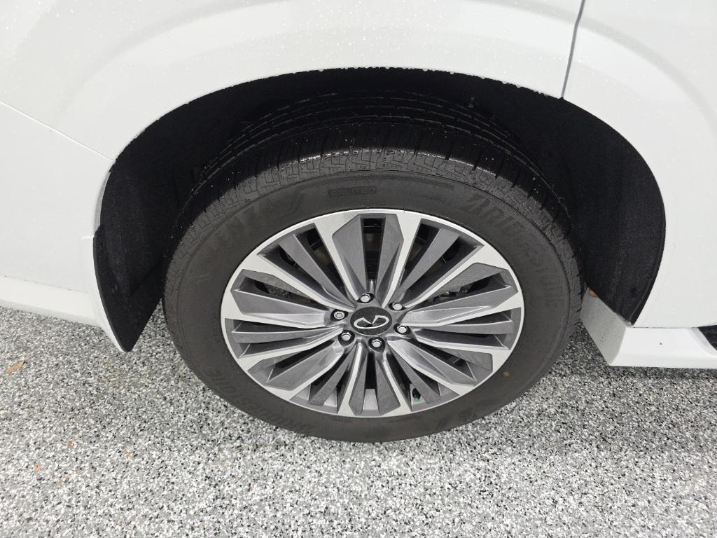 new 2026 INFINITI QX80 car, priced at $88,600