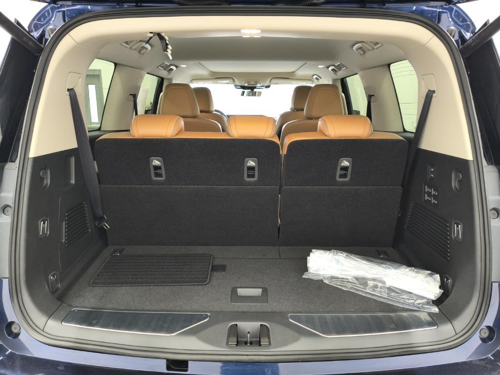 new 2025 INFINITI QX80 car, priced at $88,895