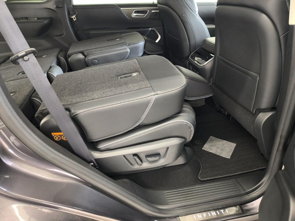 new 2025 INFINITI QX80 car, priced at $88,895