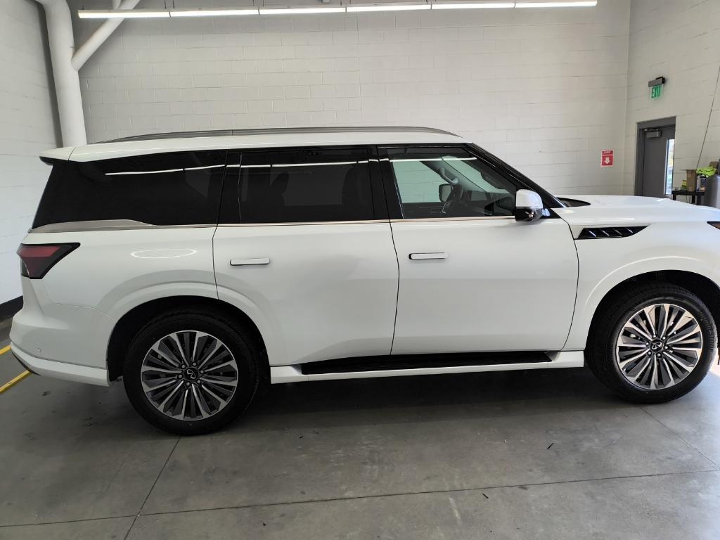 new 2025 INFINITI QX80 car, priced at $89,100