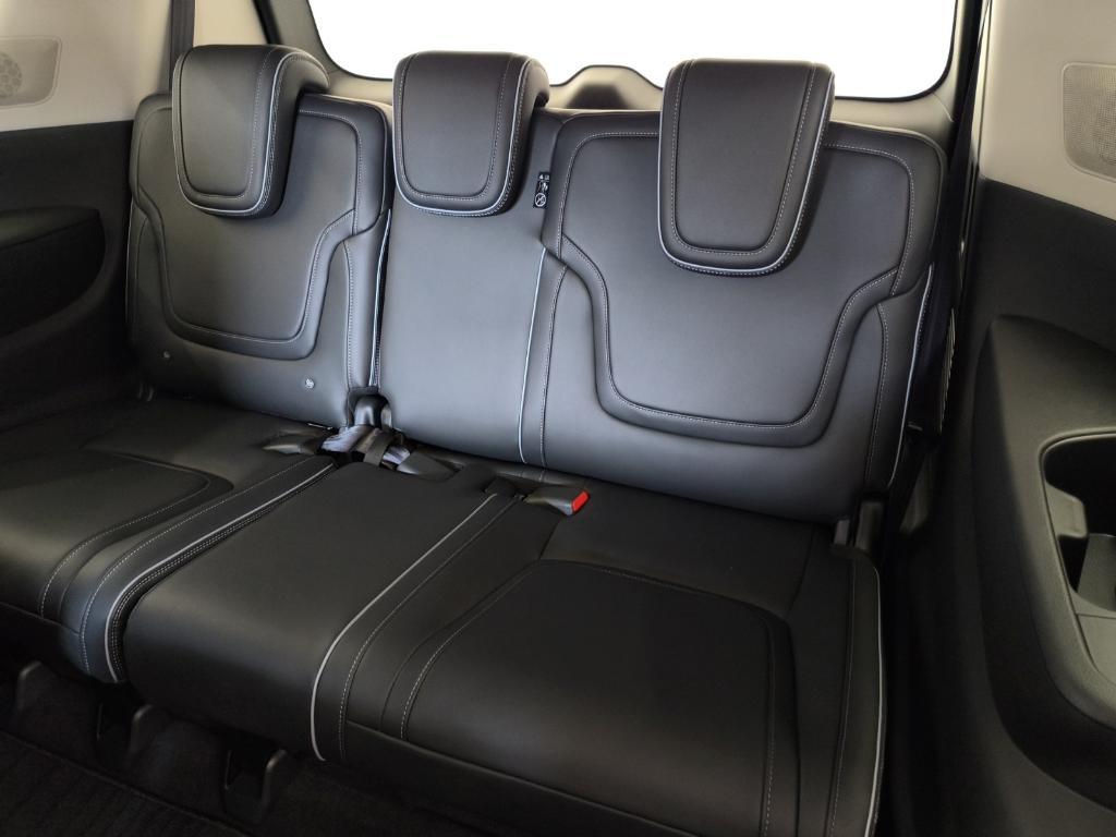 new 2025 INFINITI QX80 car, priced at $89,100