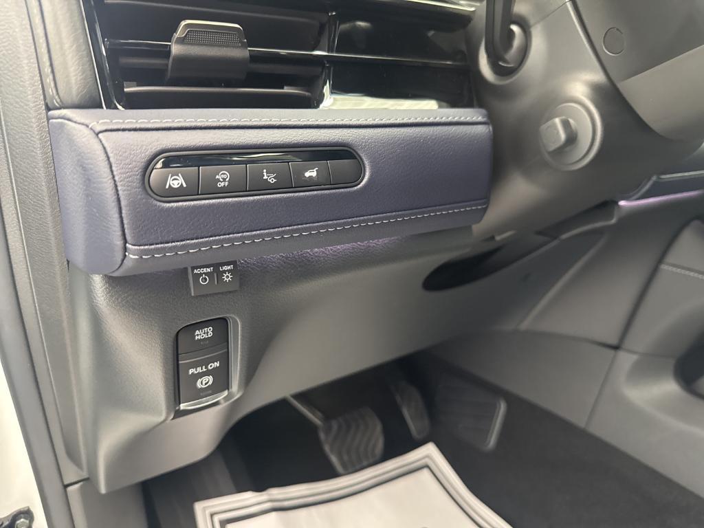 new 2026 INFINITI QX80 car, priced at $93,296