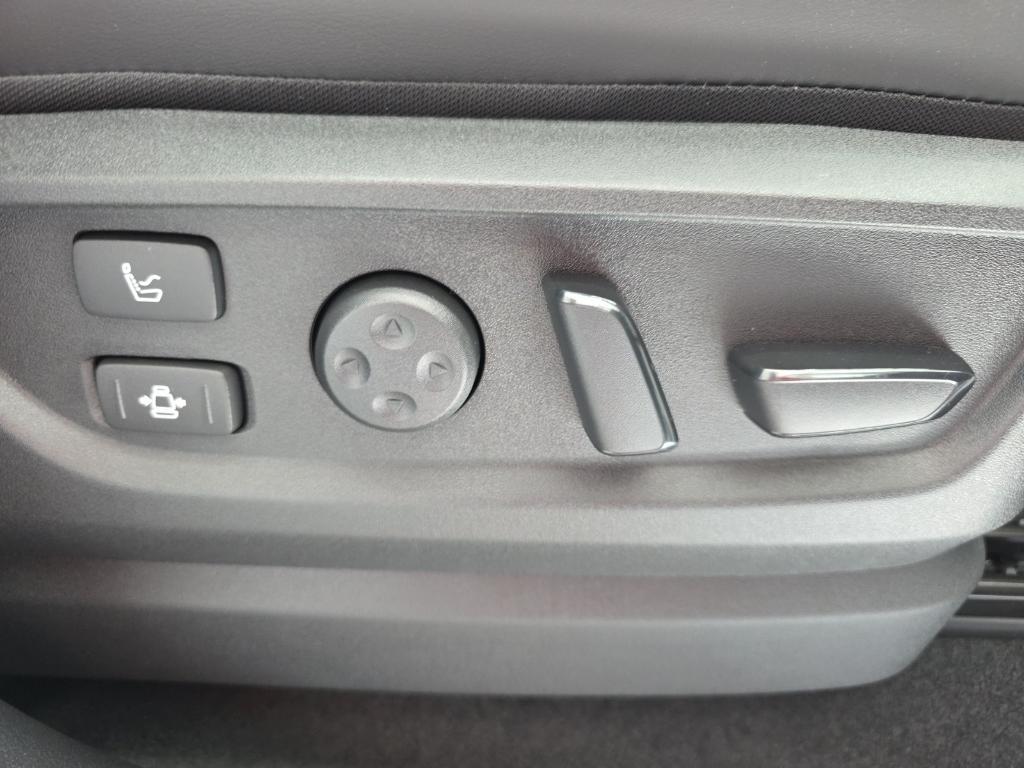 new 2026 INFINITI QX80 car, priced at $104,920