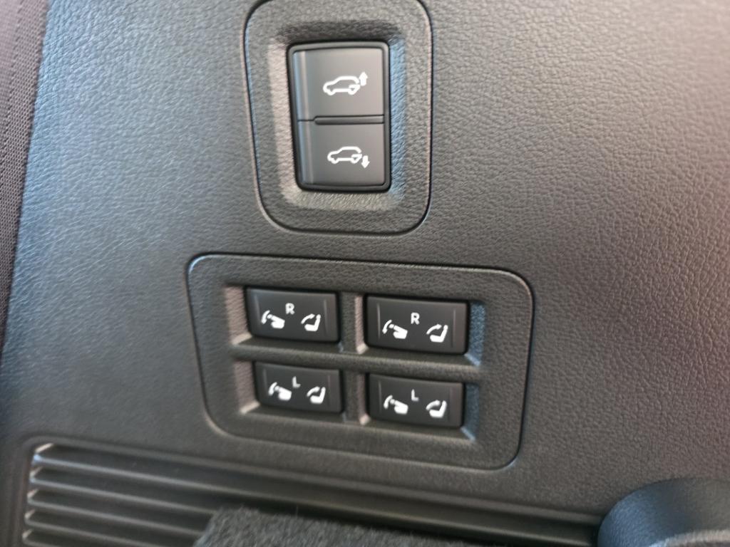 new 2026 INFINITI QX80 car, priced at $104,920