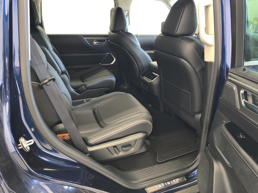 new 2025 INFINITI QX80 car, priced at $85,795