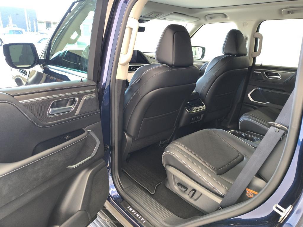 new 2025 INFINITI QX80 car, priced at $85,795