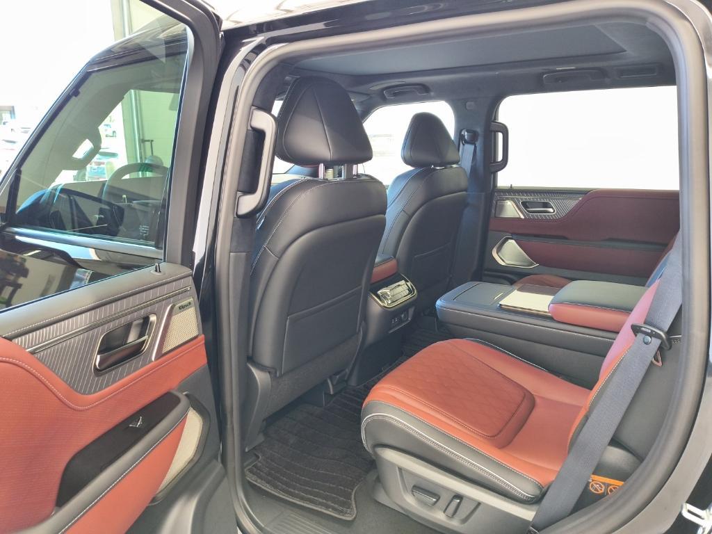 new 2025 INFINITI QX80 car, priced at $107,001