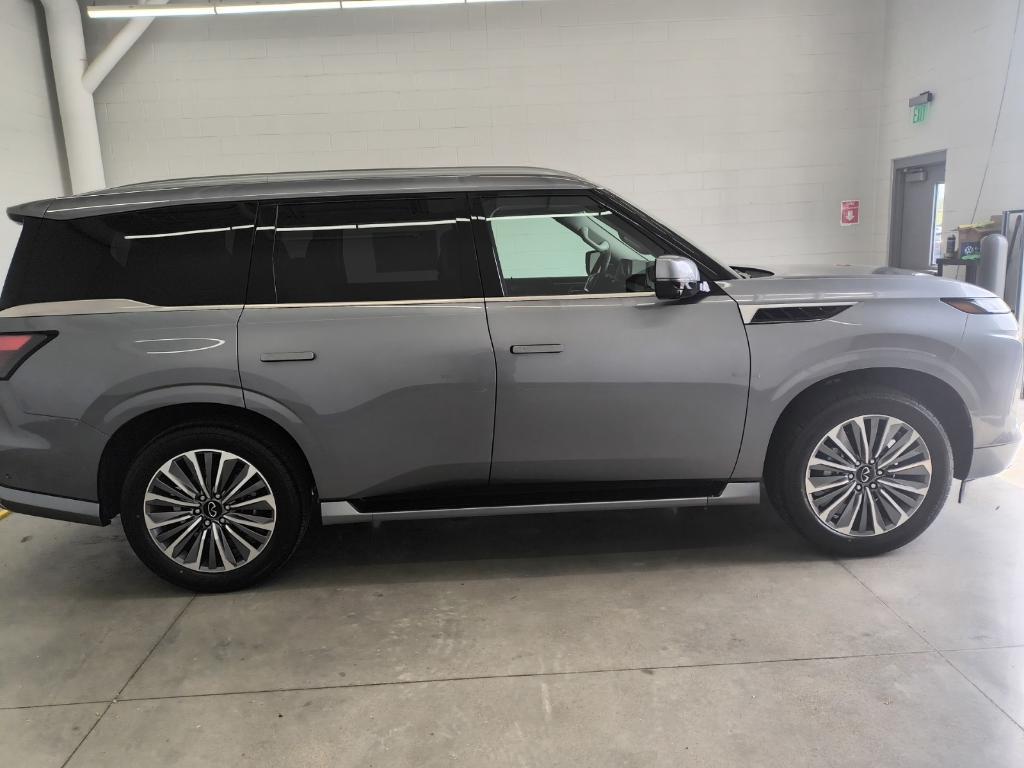 new 2025 INFINITI QX80 car, priced at $95,640