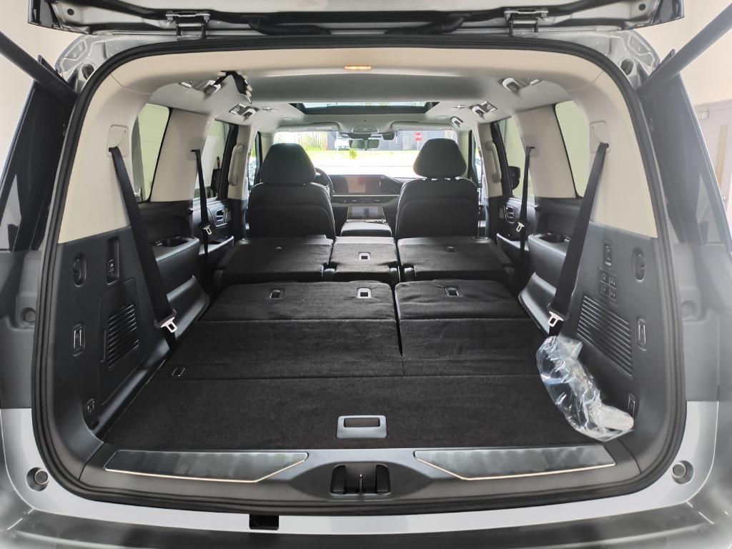 new 2025 INFINITI QX80 car, priced at $95,640