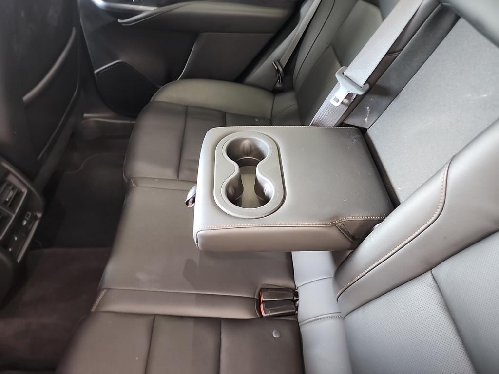 used 2023 Cadillac XT4 car, priced at $32,887