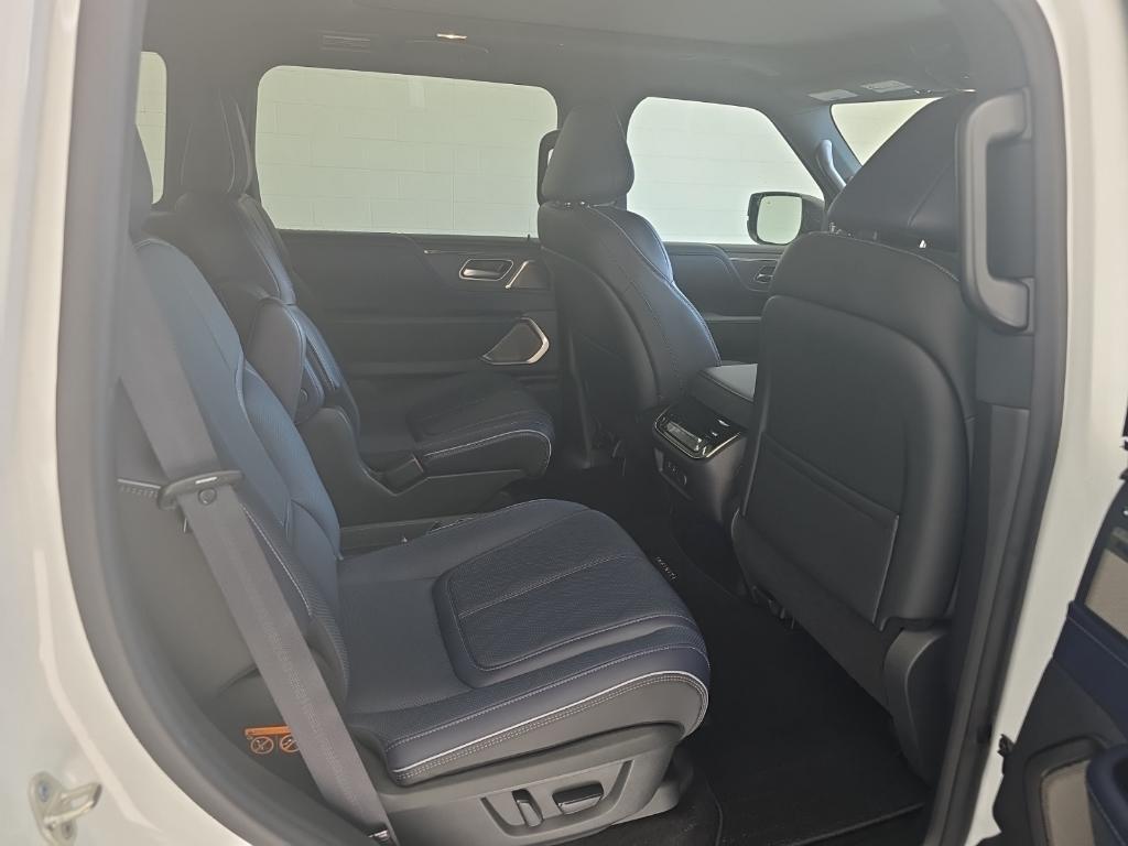 new 2026 INFINITI QX80 car, priced at $93,296