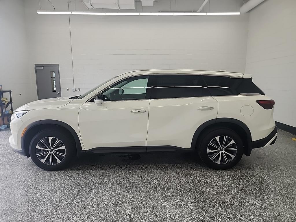 used 2025 INFINITI QX60 car, priced at $39,998
